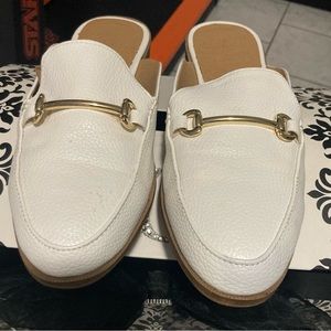 Dress shoes